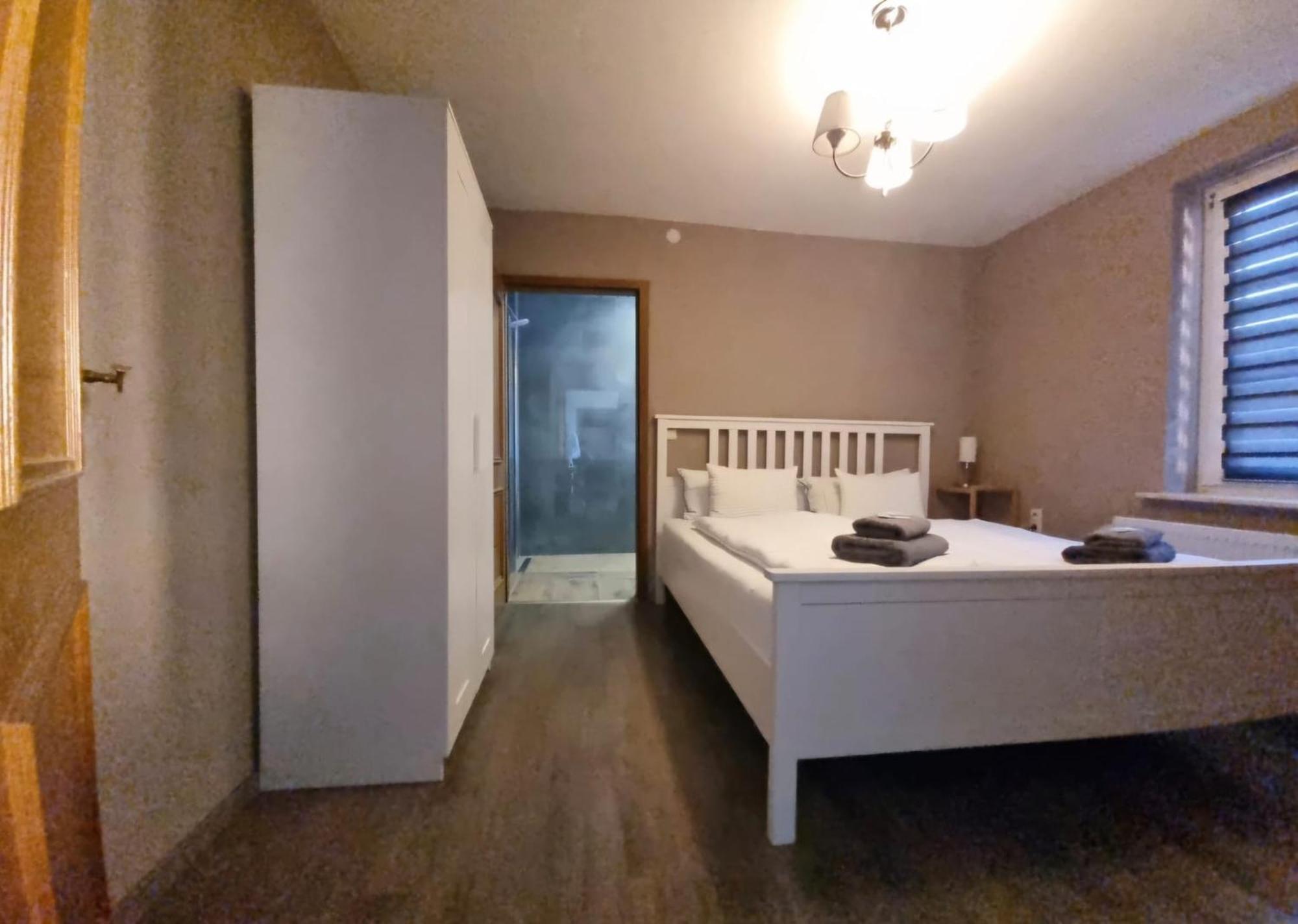 Hotel Und Pension Al Dente Nunchritz エクステリア 写真